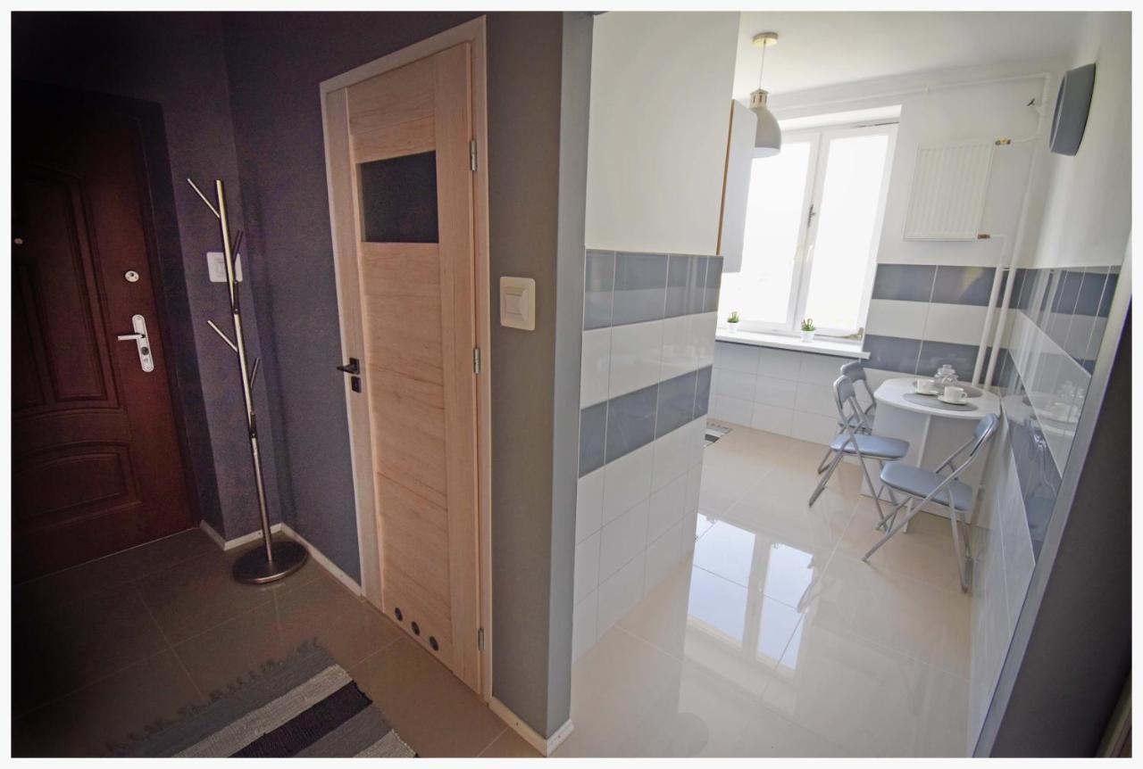 Color 24 Apartament II 斯塔洛瓦沃拉 外观 照片